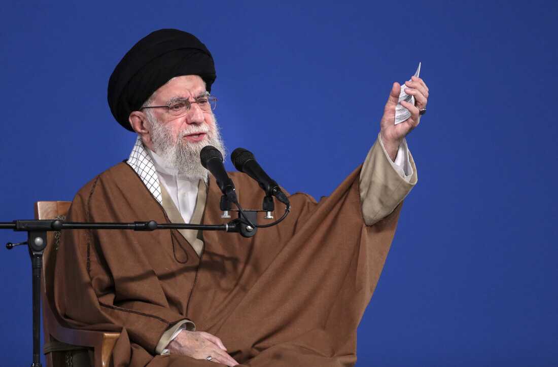 Izraeli pretendon se Ali Khamenei ka vdekur pas sulmeve ajrore, mungon konfirmimi zyrtar nga Irani