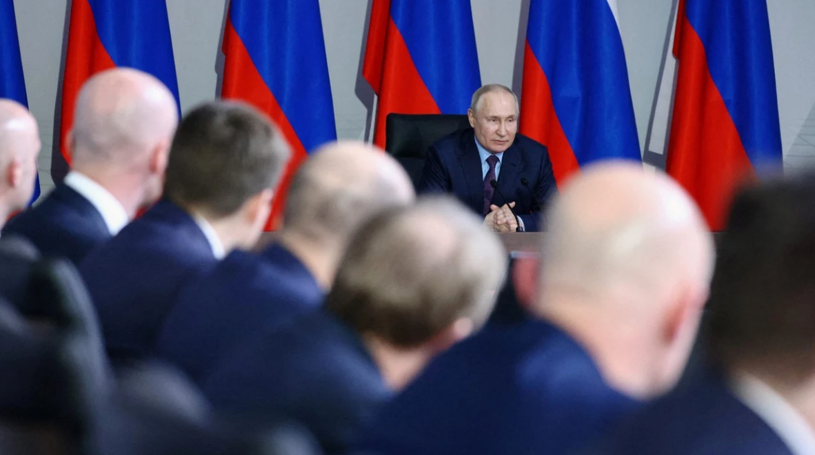 Putin Aiding Iran: UK Defense Secretary Warns of Hidden Russian Support